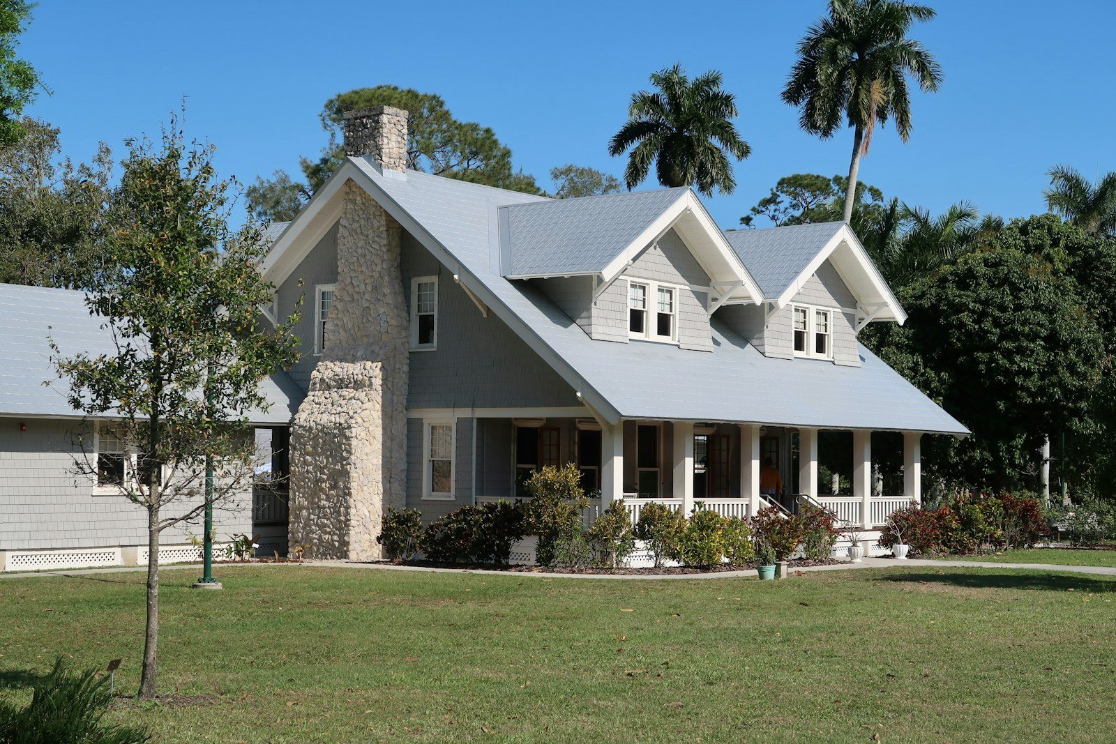 Real Luxury Family House Villa